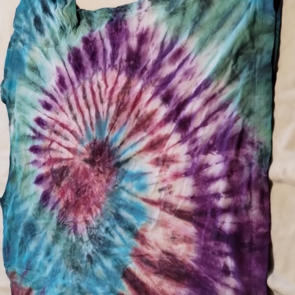 Tye-Dye T-shirt Handmade Unisex Color:reds, greens, blues & purple - Picture 11 of 11